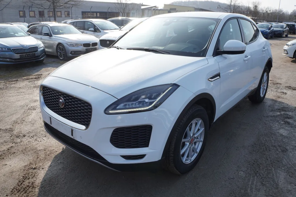 Jaguar E-pace 2.0 D150 DRIVERS EDITION 4WD*NAVI*KAMERA* Image 3